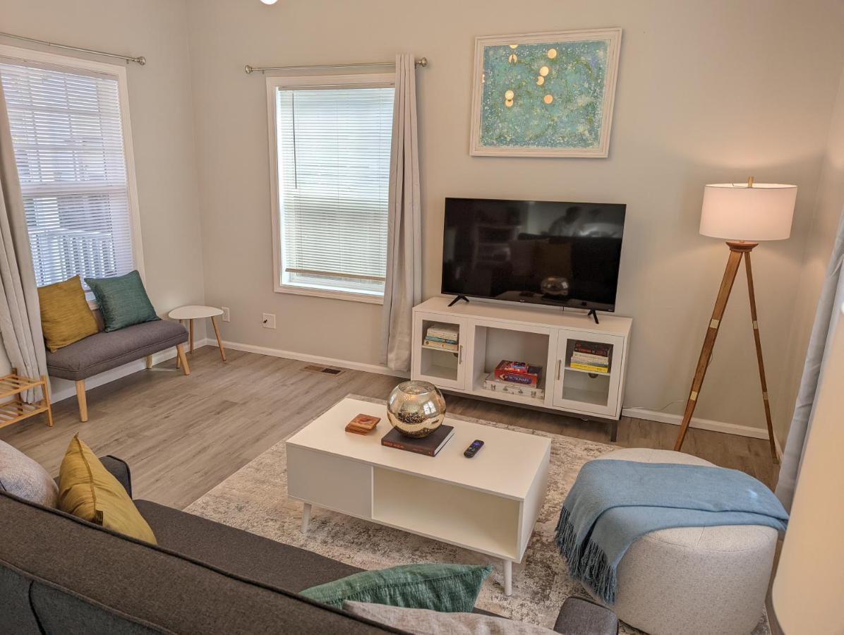 Contemporary 2-Bedroom Close To Downtown, Dining Eugene Ngoại thất bức ảnh