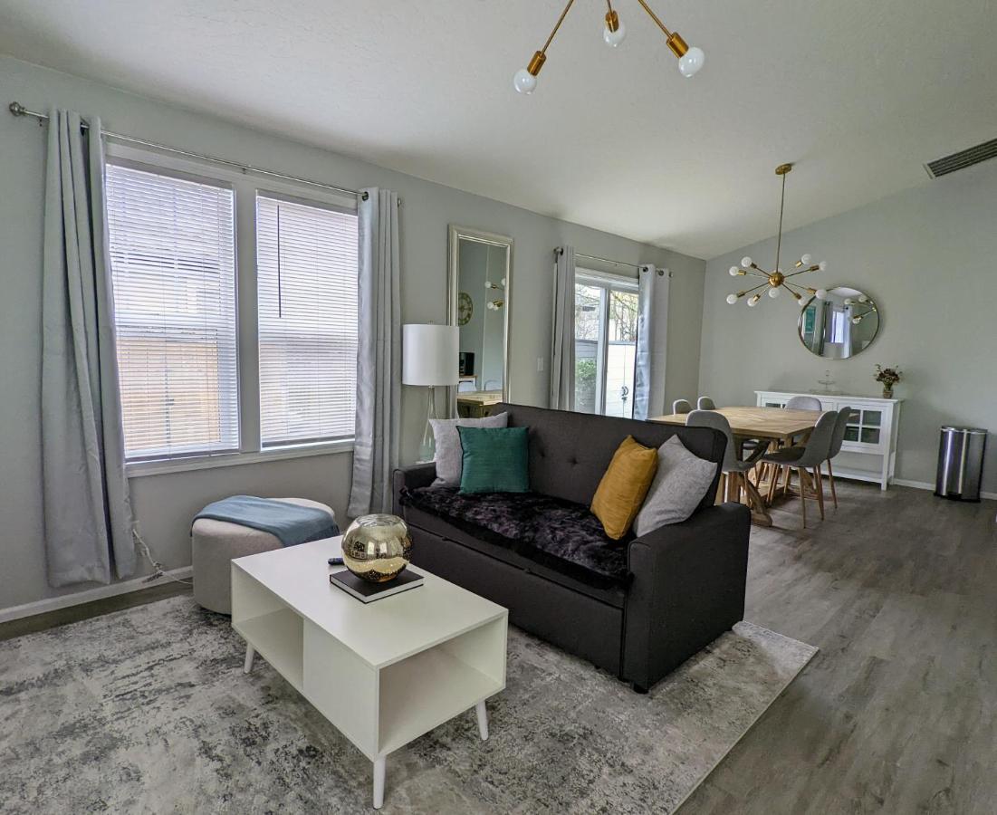 Contemporary 2-Bedroom Close To Downtown, Dining Eugene Ngoại thất bức ảnh